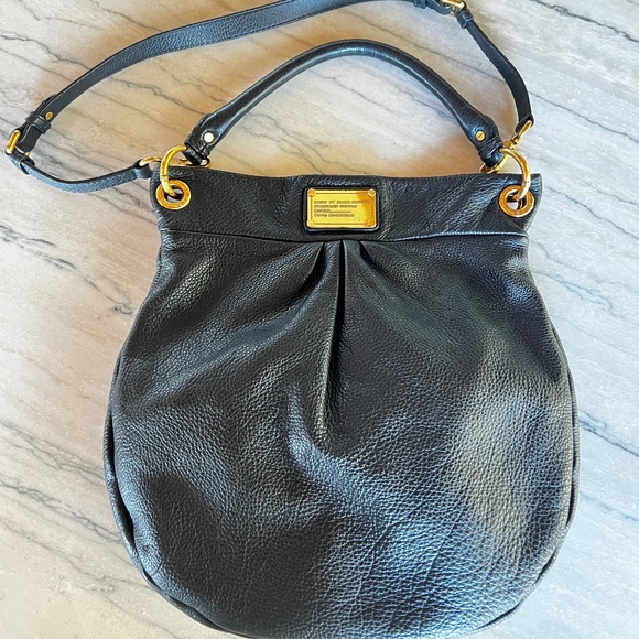 Like New! Marc by Marc Jacobs Classic Q Hillier Hobo – Black Pebbled Leather - Picture 1 of 4
